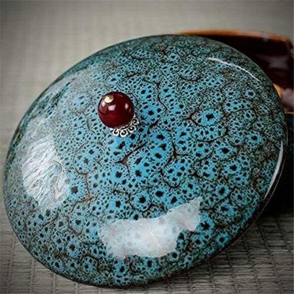 5.7" Ceramic Ashtray with Lids Windproof Cigarette Ashtray for Indoor or Outdoor - Picture 3 of 8